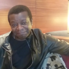 Stephen K Amos kijkt er naar uit